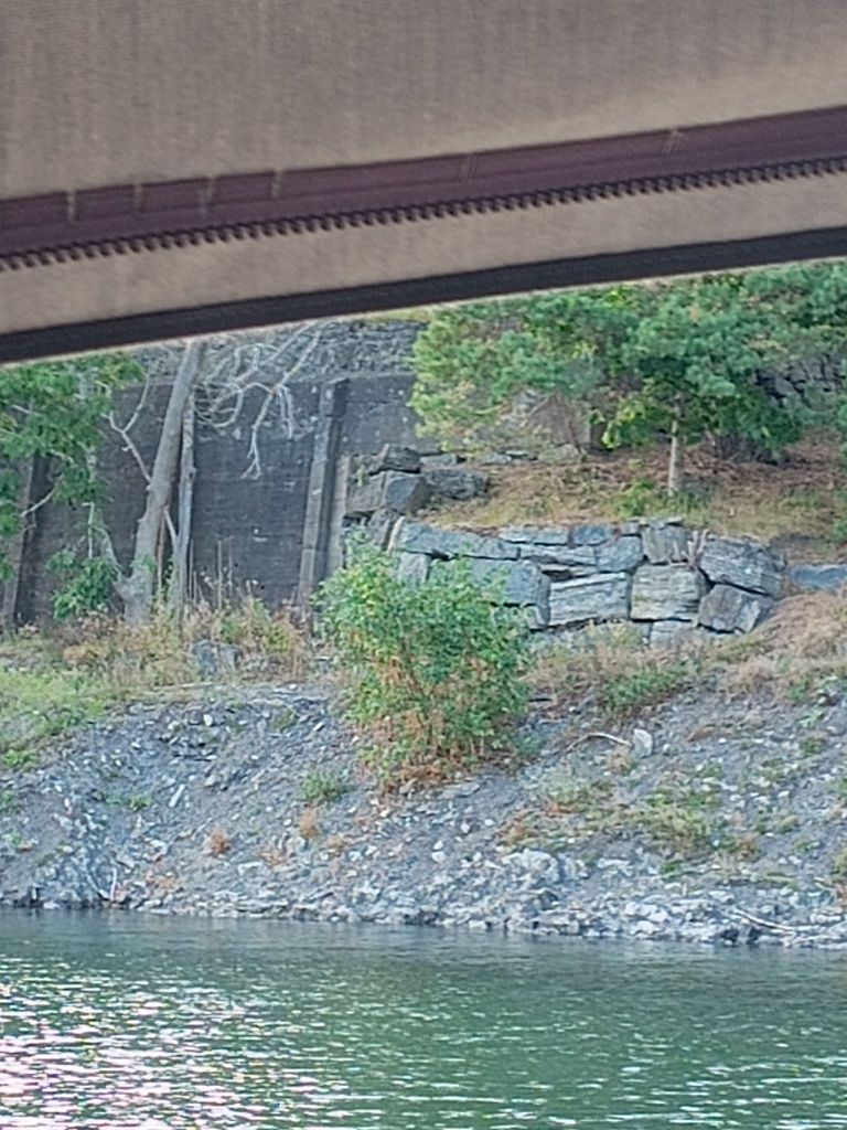 img_20250808_183955196408446315946297163