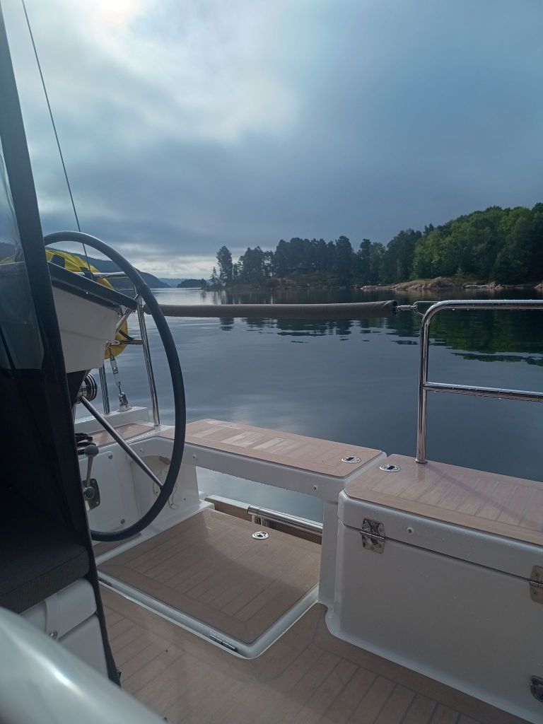 img_20250813_093451684_hdr1910157441973803504