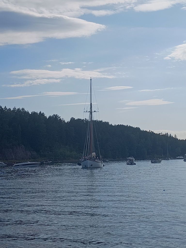 img_20250813_1640103384476487723210454984